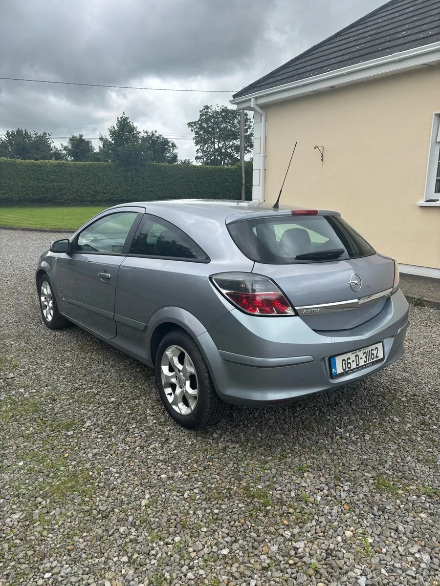 Opel Astra H 2006 - Image 4