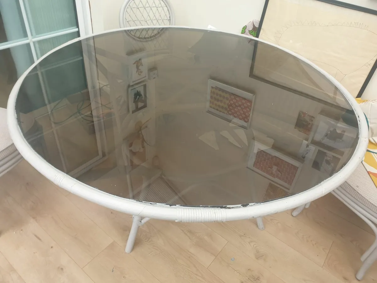 Free Table and chairs - Image 2