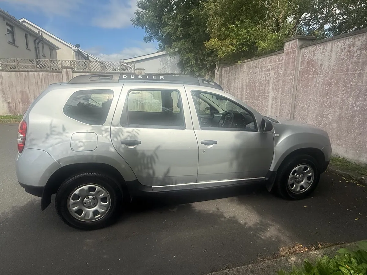 Dacia Duster 2017 - Image 2