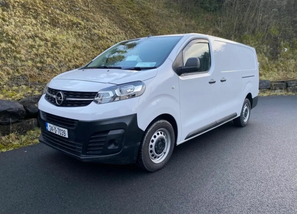 241 Opel Vivaro 1.5 Diesel - Image 1