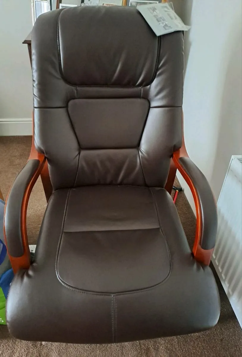New orthopaedic Chair - Image 3