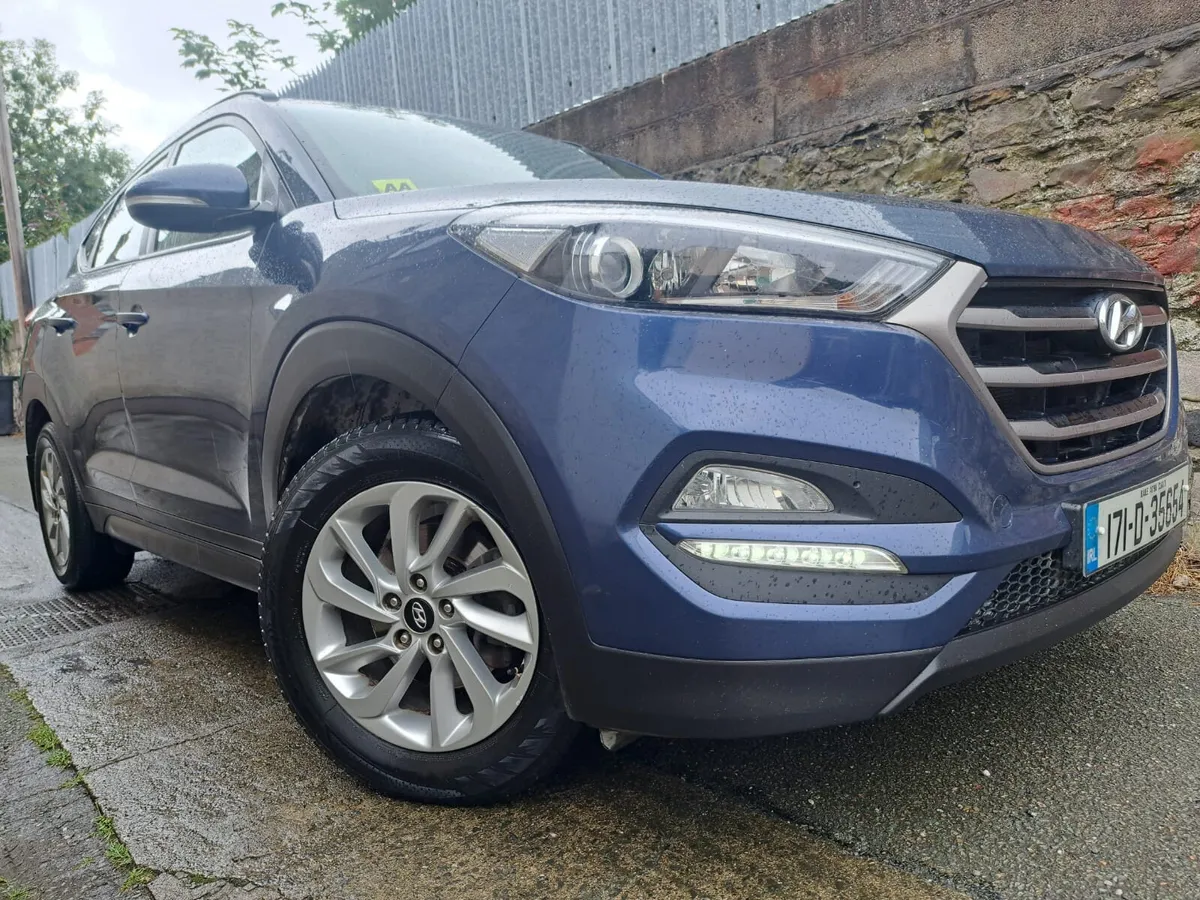 Hyundai Tucson 2017.  PREMIUM EDITION - Image 3