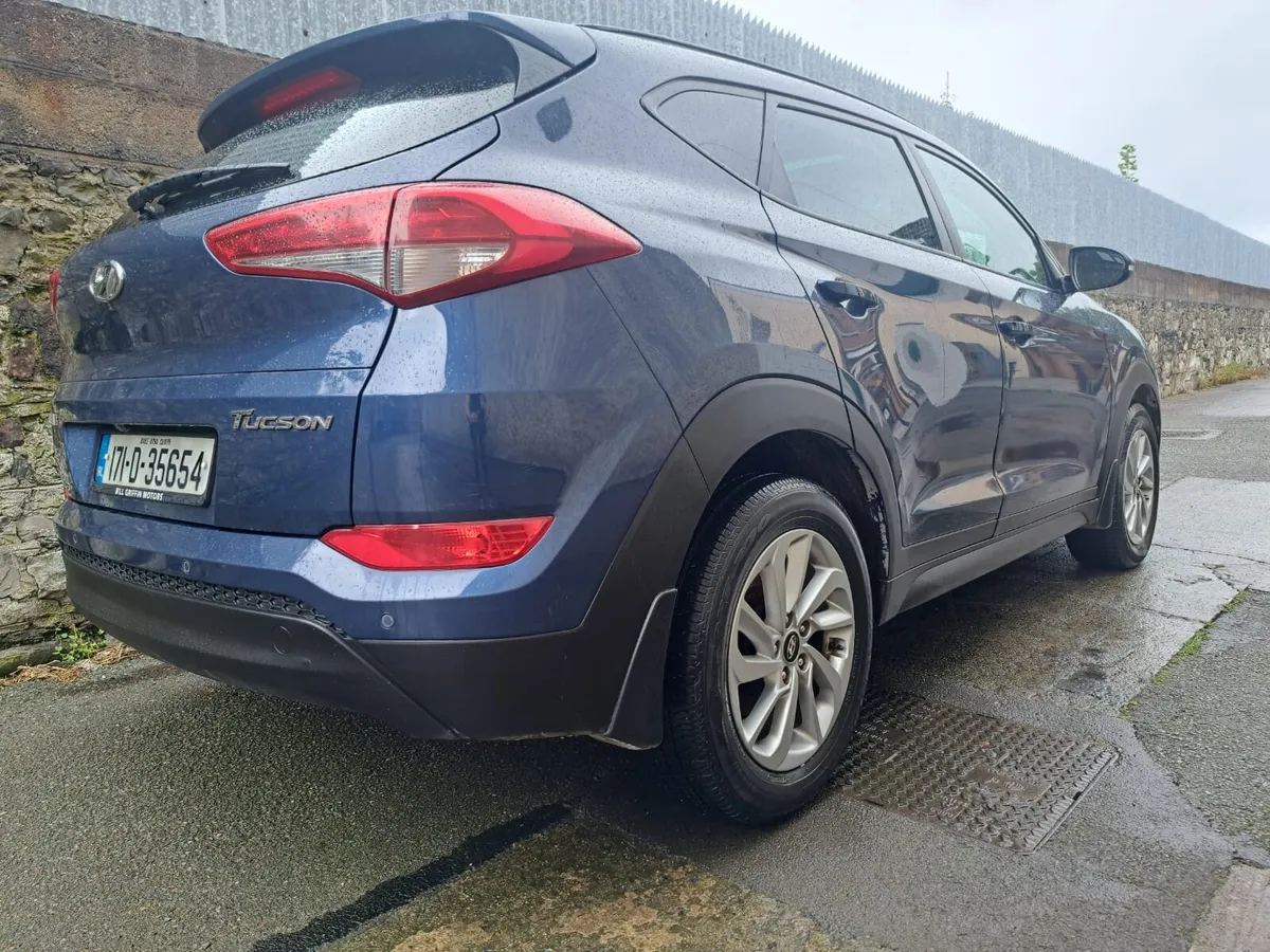 Hyundai Tucson 2017.  PREMIUM EDITION - Image 4