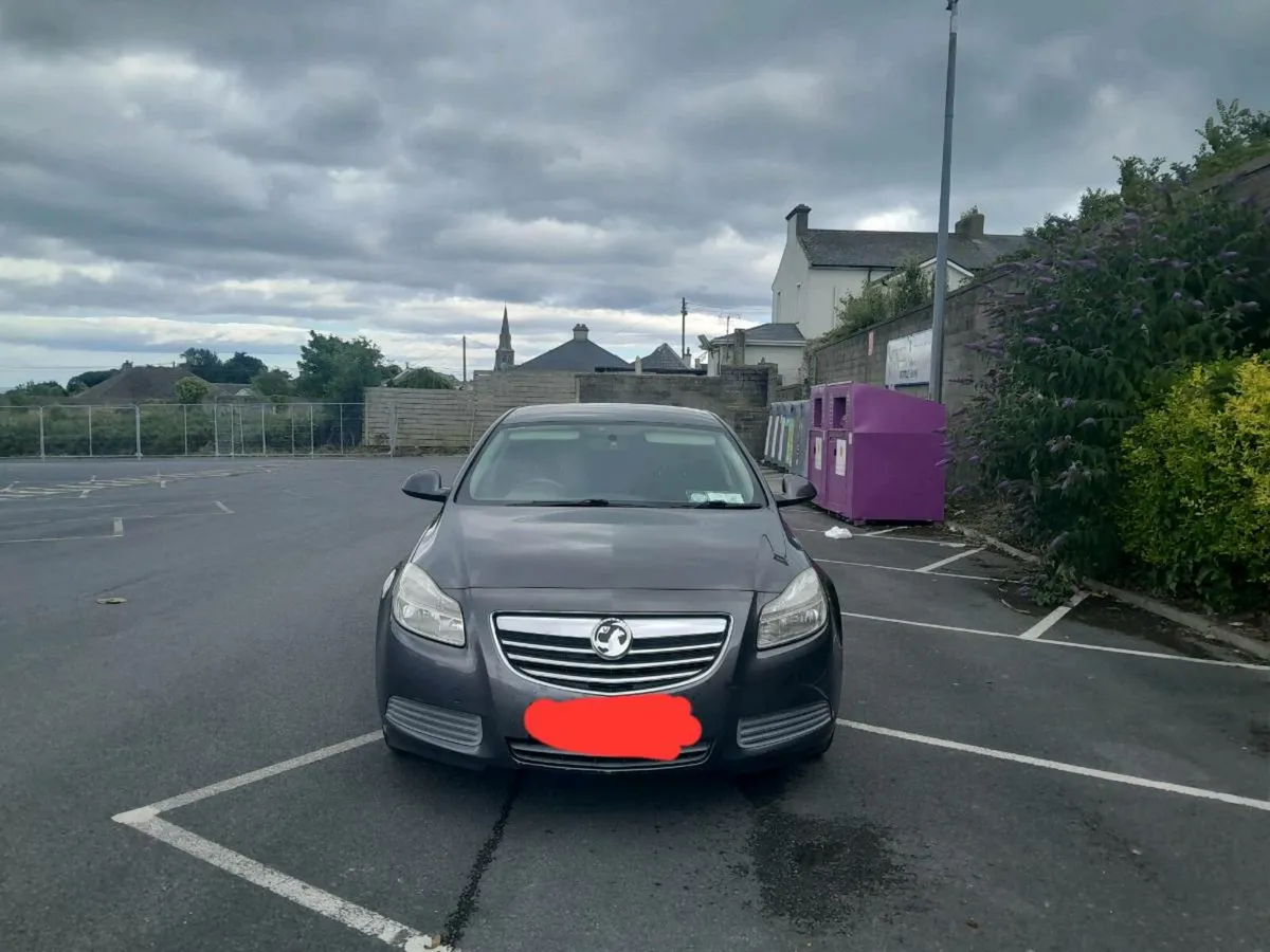Vauxhall insignia 2011 - Image 1