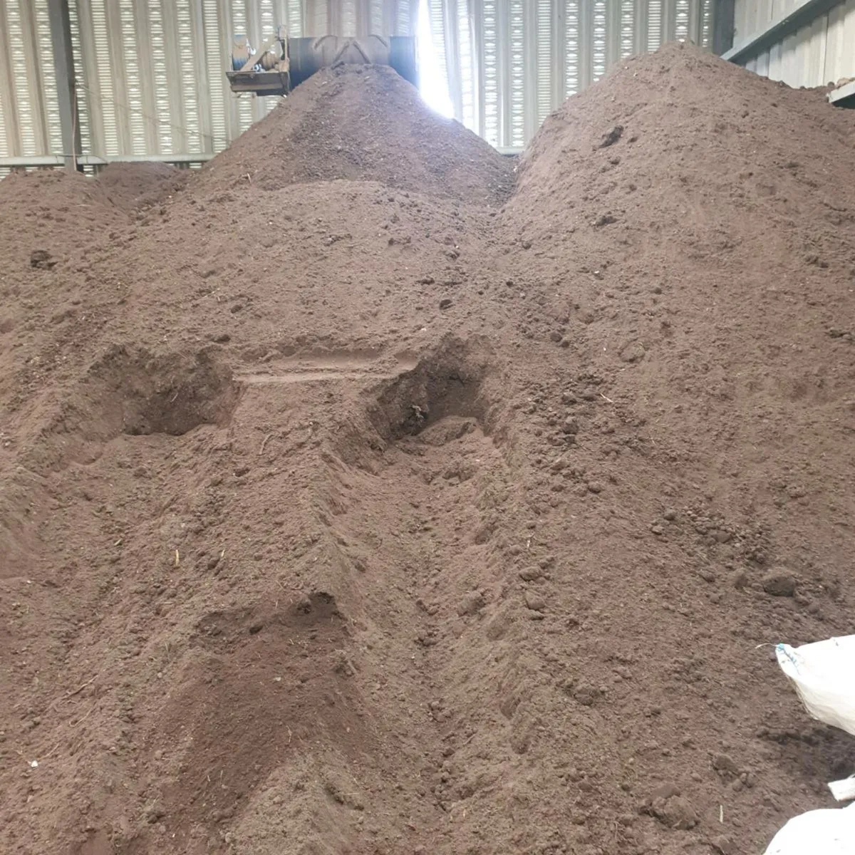 Screened topsoil - Image 1