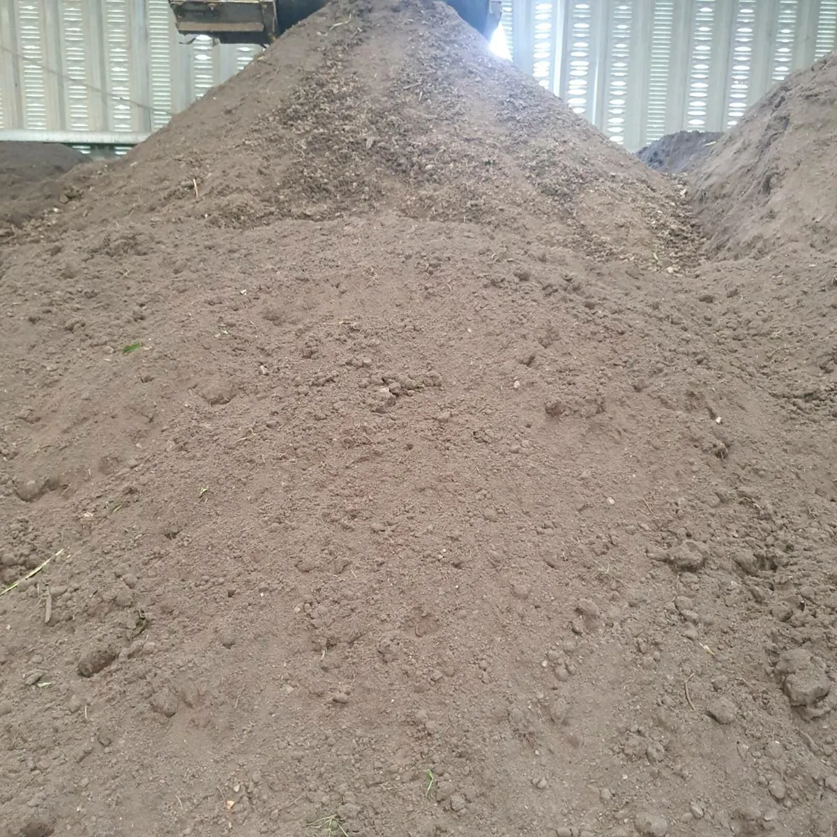 Screened topsoil - Image 3