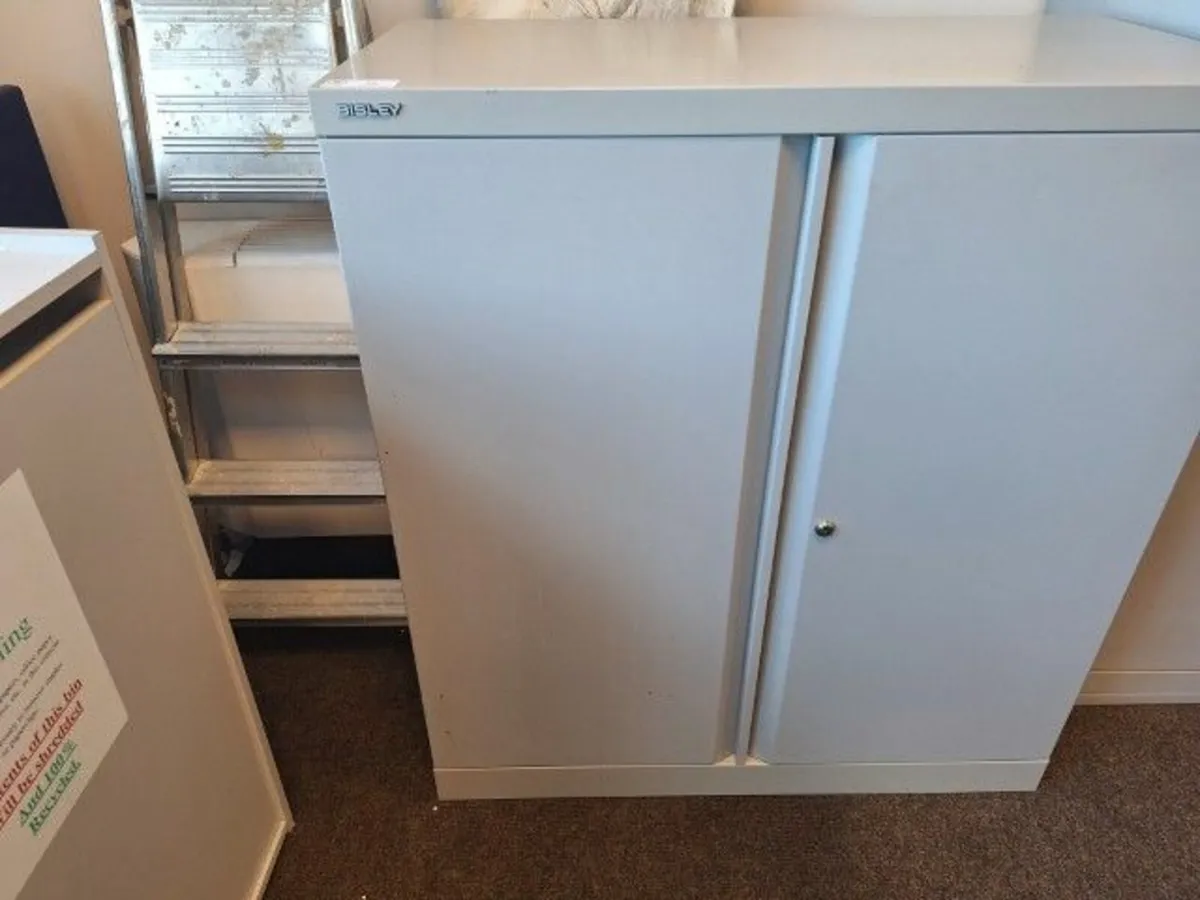 Online Auction Of A 2-Door Unit & More! - Image 1