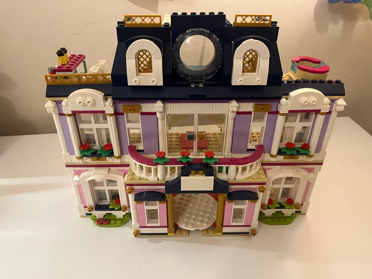 Lego friends set - Image 1