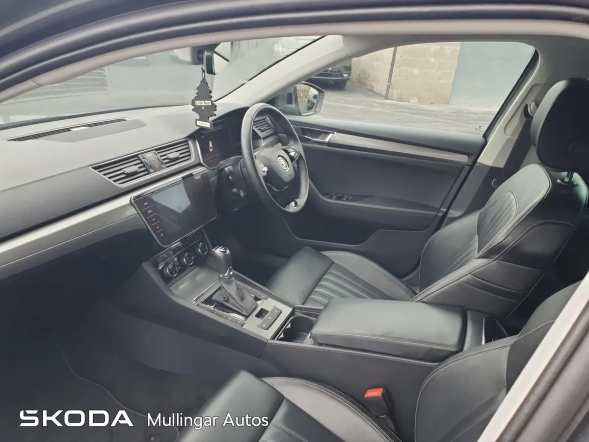 Skoda Superb Superb STY 2.0tdi 150HP DSG - Image 4