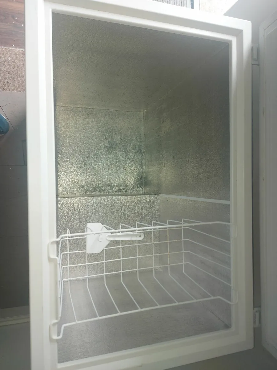 Chest Freezer - Image 4