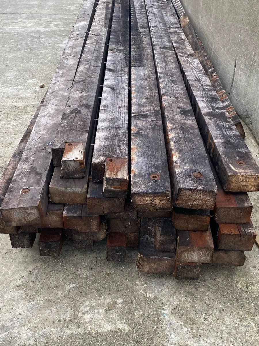 Galvanised roofing sheets and timber purlins - Image 4