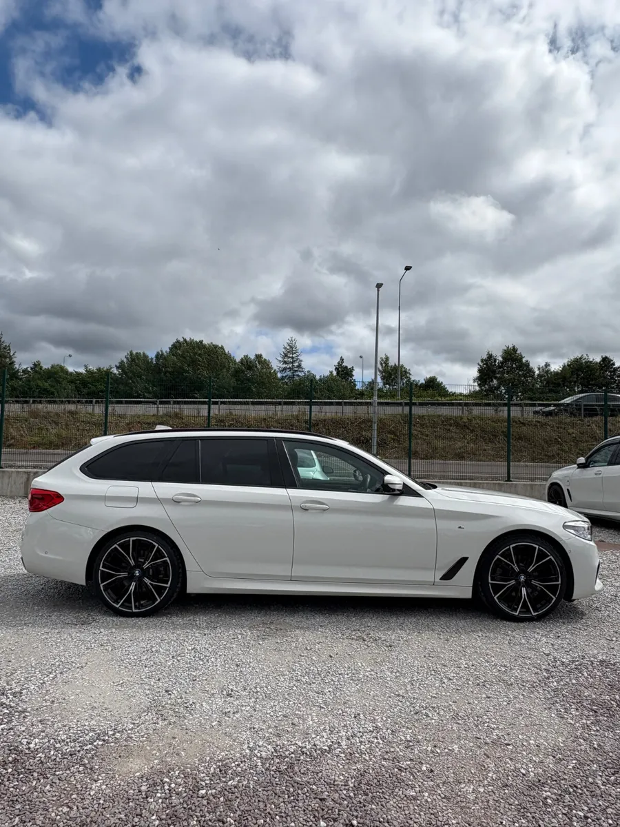 Bmw 520D/523D M Sport Auto Estate Pan Roof - Image 4