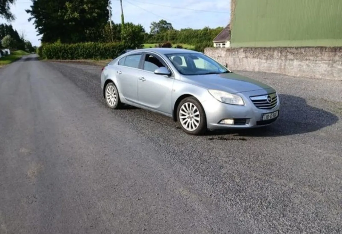 2010 Opel Insignia Diesel Auto - Image 1