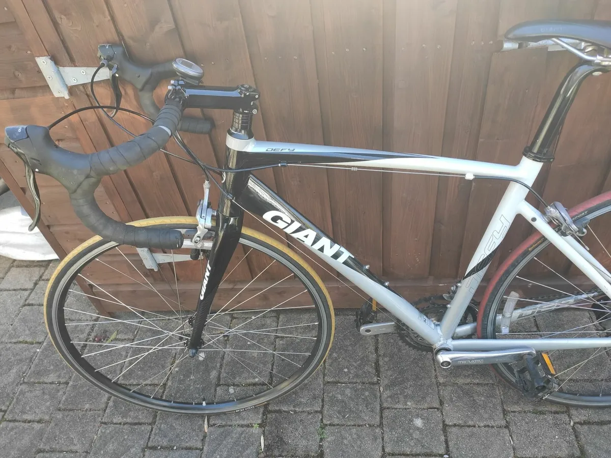 Giant Defy 4 - Image 2