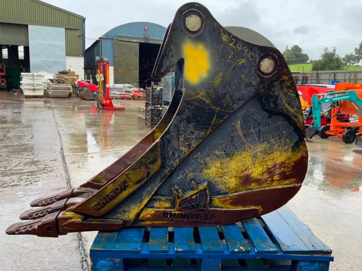 18" RHINOX DIGGING BUCKET...80mm PINS.....249c. - Image 4