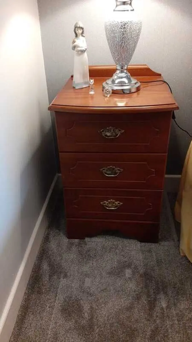 3 Piece Cherrywood dressing table, locker and headboard set - Image 4