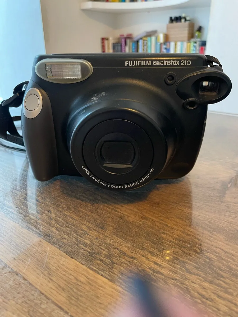 Fuji film instax 210 (retro) - Image 1