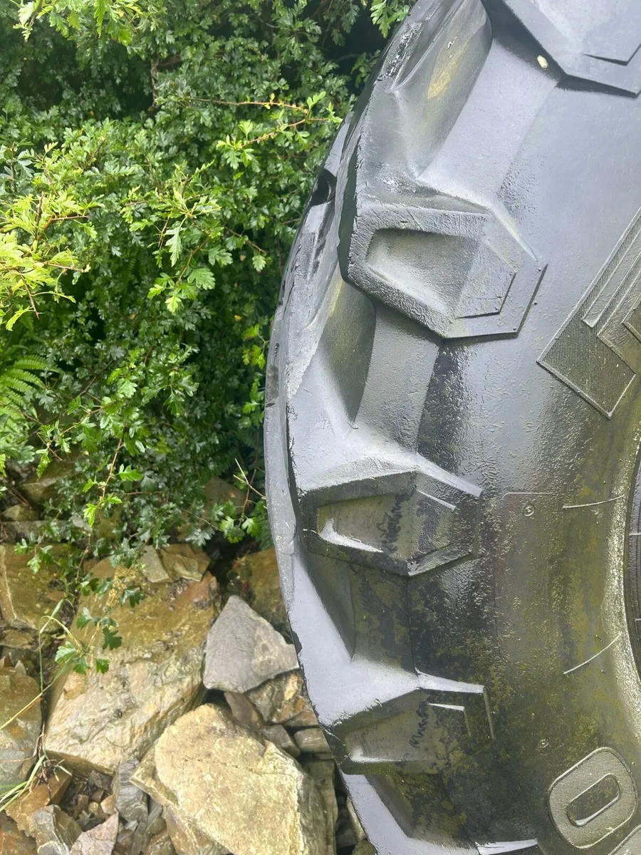 650/65r38 - Image 2