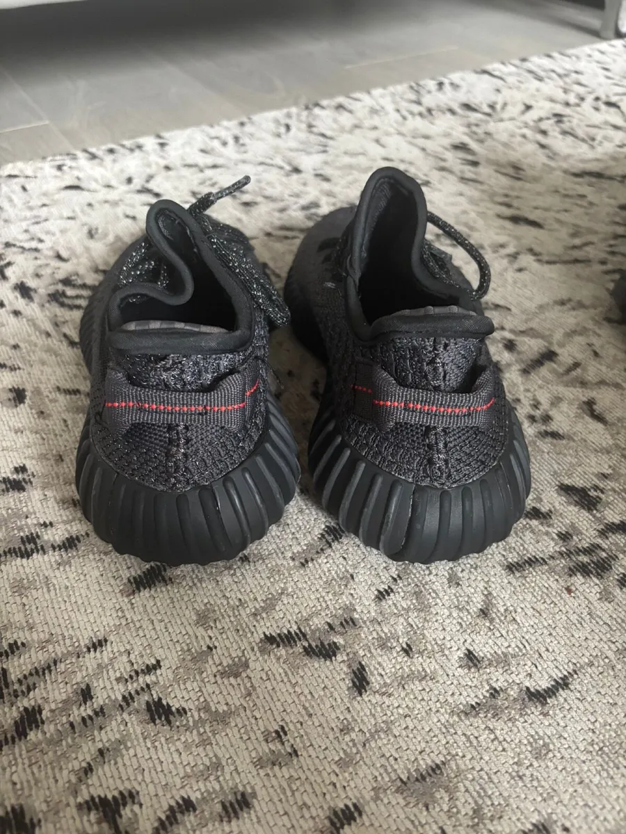 Yeezys Size UK 5 - Image 3