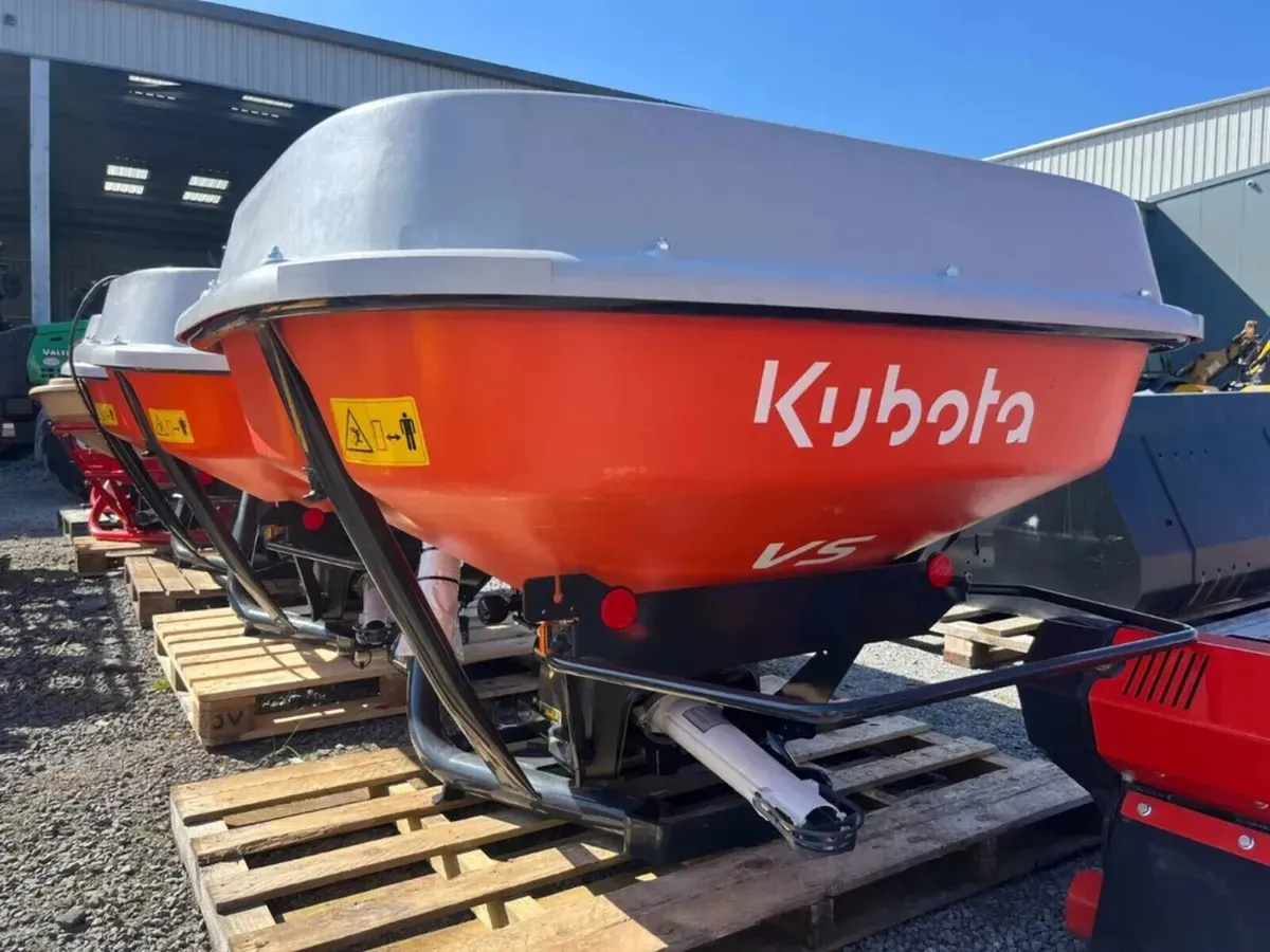 Fertiliser Spreaders - Image 2