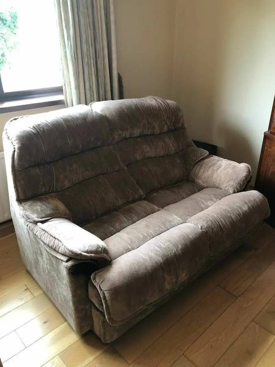 Couch 3+2+1 - Image 3