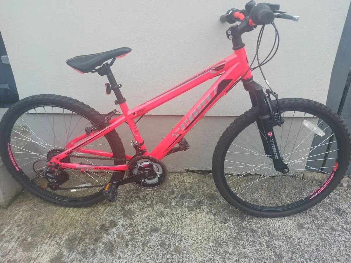 Childs bicycle - Image 1