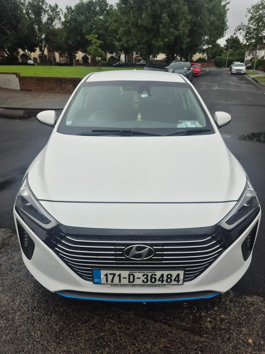 Hyundai IONIQ 2017 hybrid - Image 1