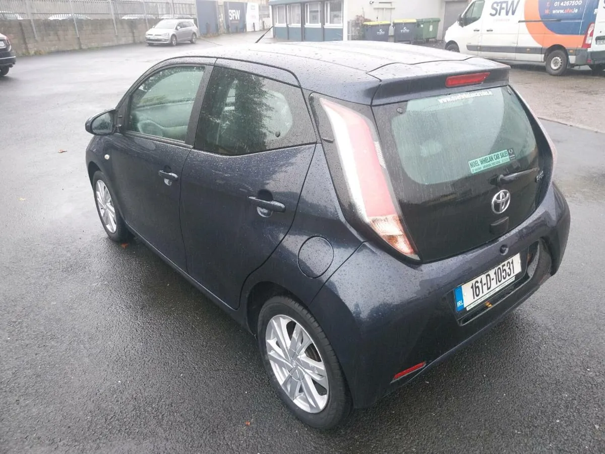 Toyota Aygo X Play X Shift Auto - Image 4