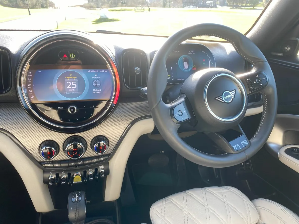 MINI COUNTRYMAN Cooper Exclusive - IMMACULATE - Image 3