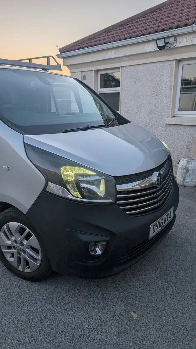 Vauxhall vivaro - Image 2