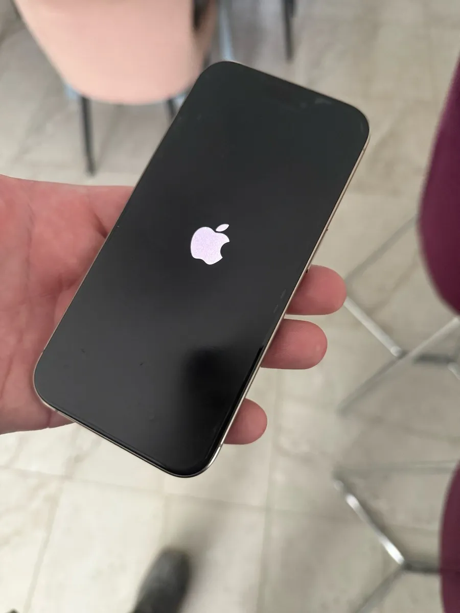 iPhone 15 PRO - Image 1