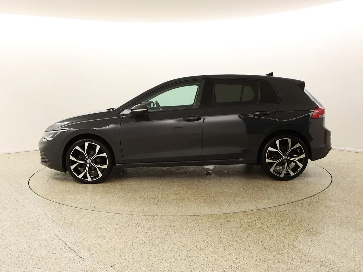 2022 VOLKSWAGEN GOLF LIFE 2.0 TDI 115 BHP - Image 4