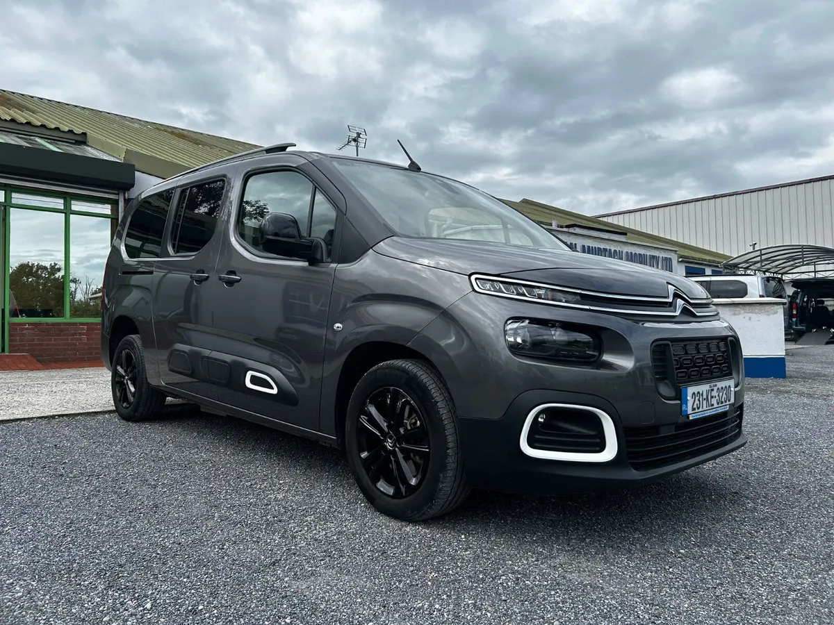 231 Citroen Berlingo Wheelchair Taxi Spec - Image 1