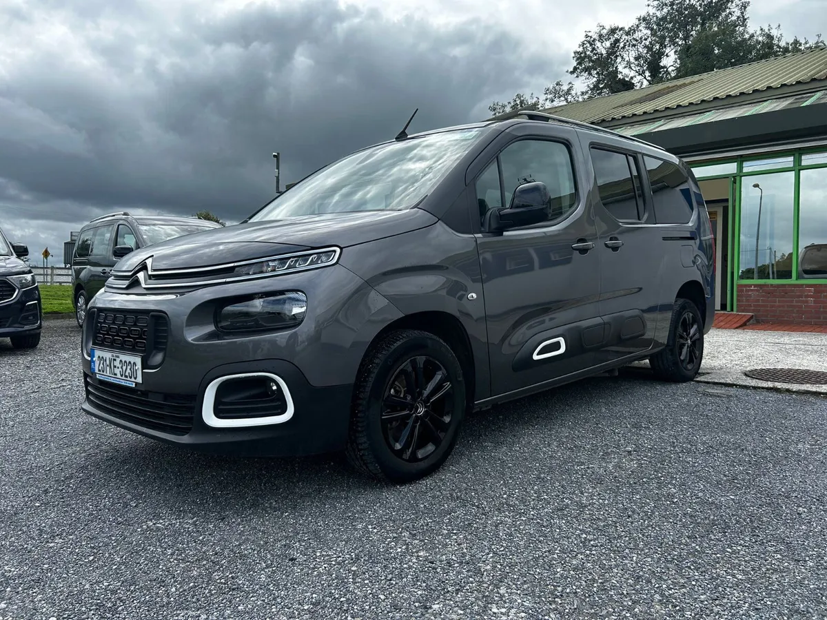 231 Citroen Berlingo Wheelchair Taxi Spec - Image 3