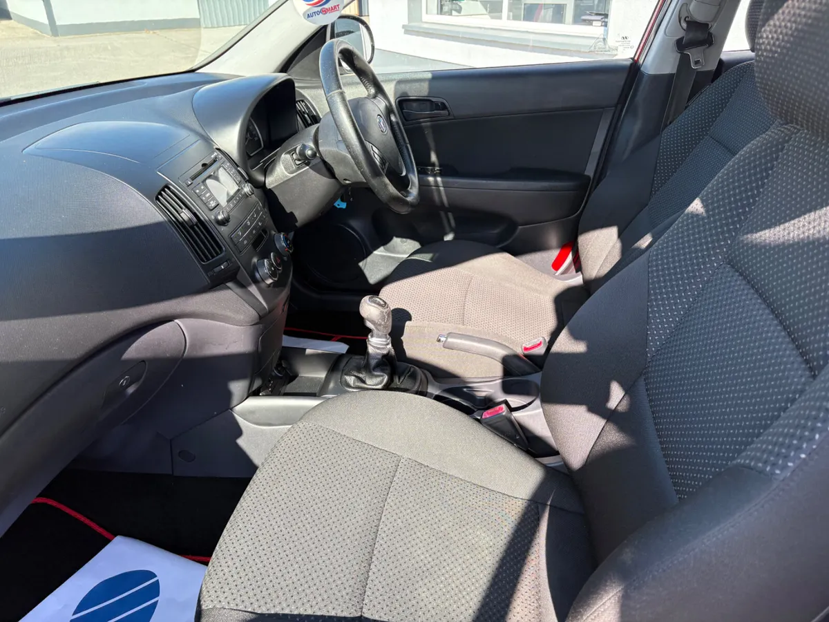 2011 Hyundai i30 1.6d - Image 4
