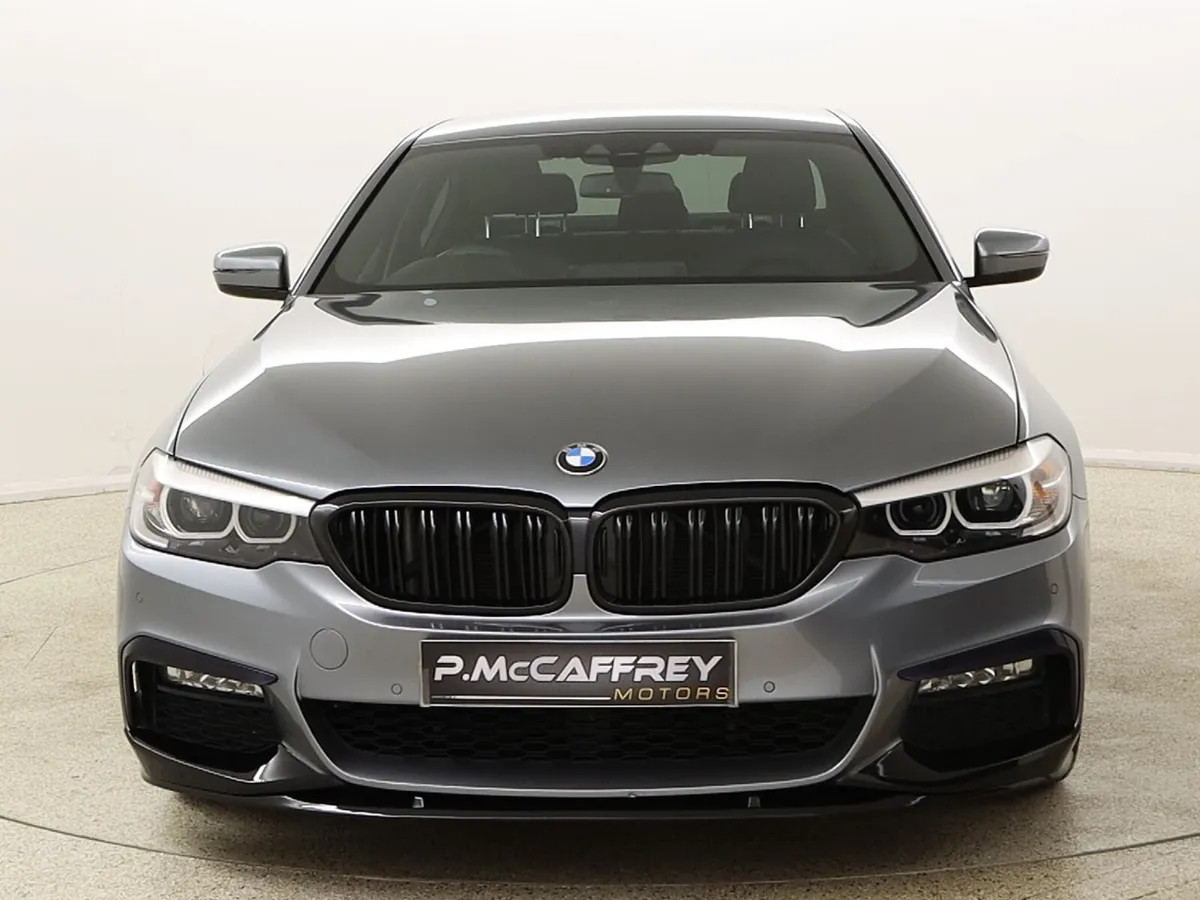 2018 BMW 520D M-SPORT X DRIVE 190 BHP G30 M-PERFOR - Image 2