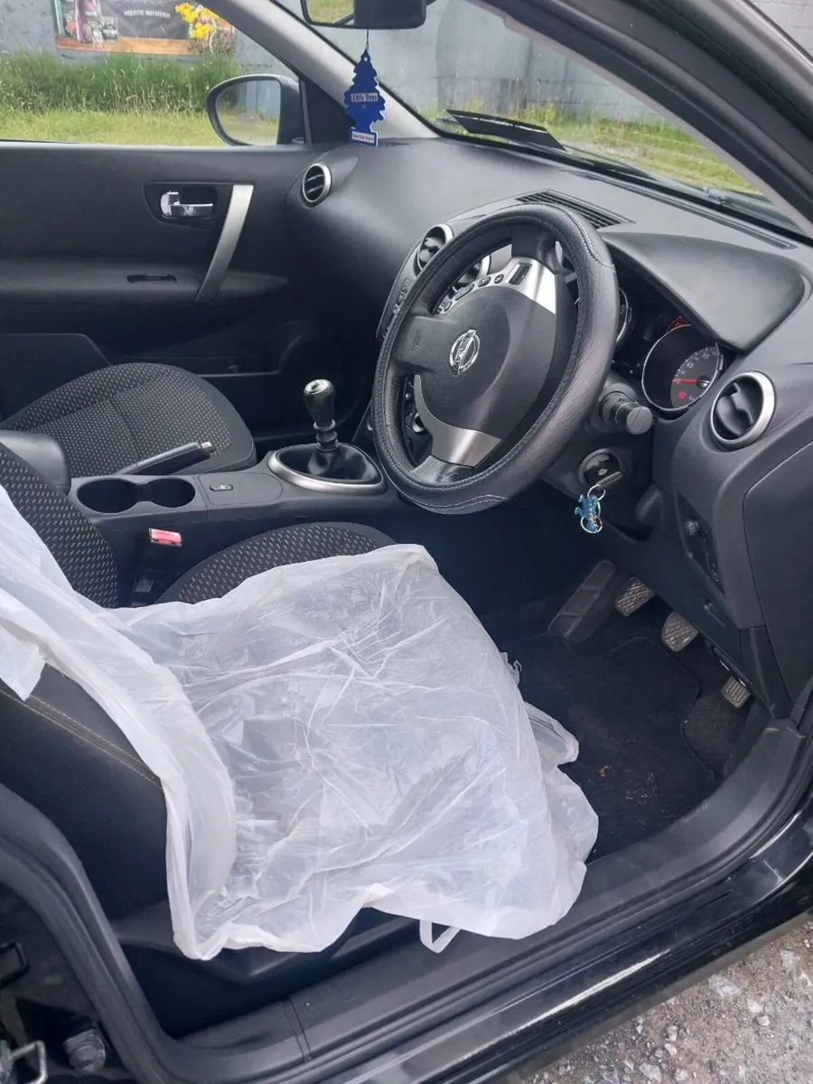 Nissan Qashqai 2010 - Image 3