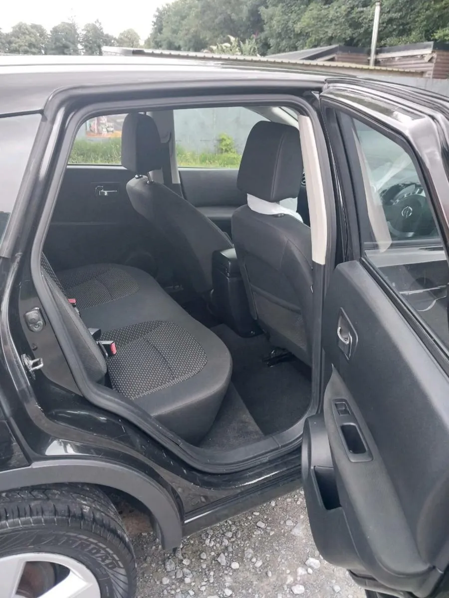 Nissan Qashqai 2010 - Image 4