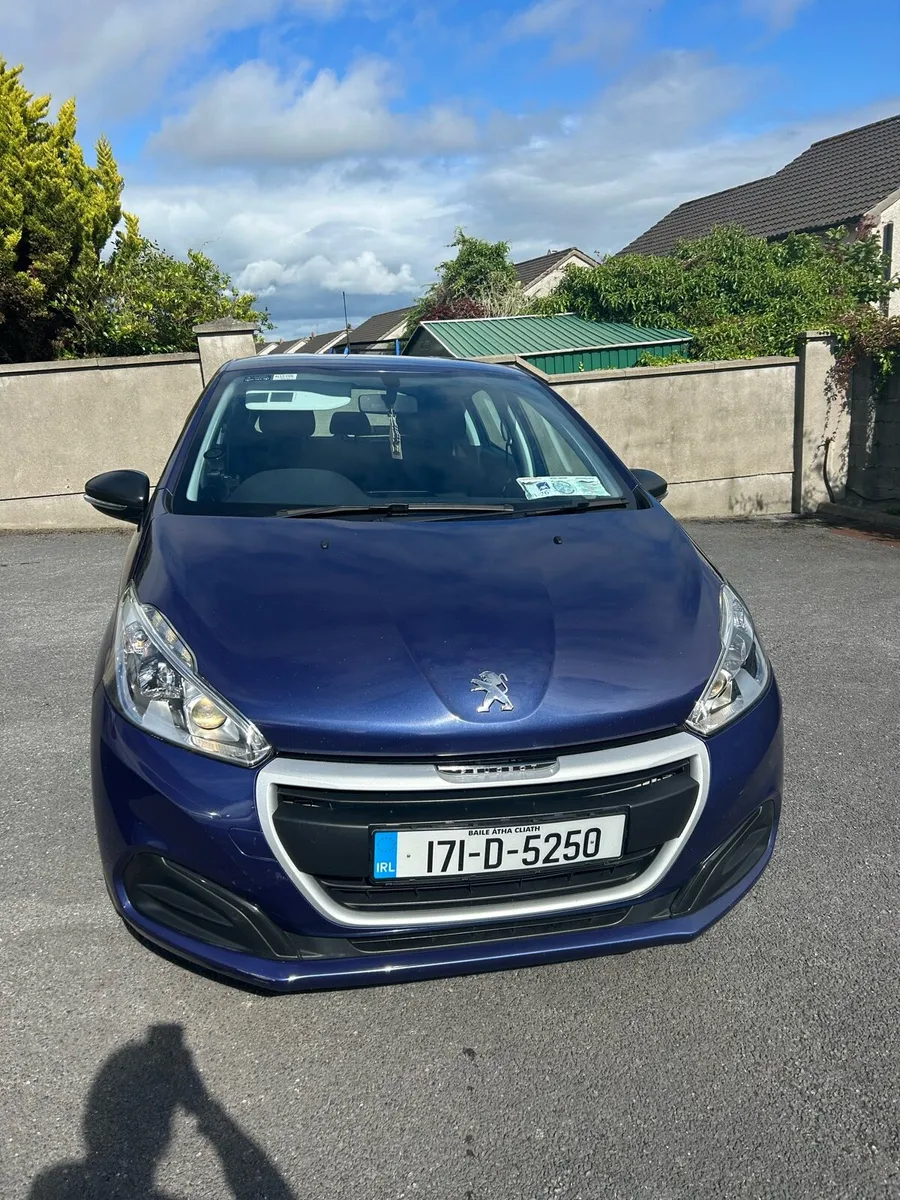 171 Peugeot 208- 1.2- Manual - Image 1