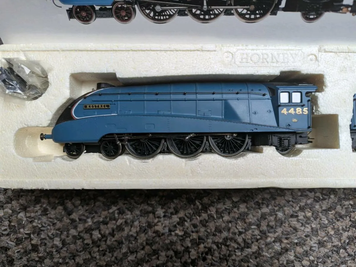 Hornby Kestrel 4485 - Image 2