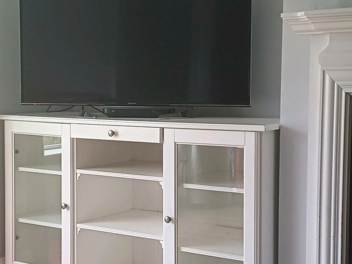 Sideboard/ TV stand - Image 1