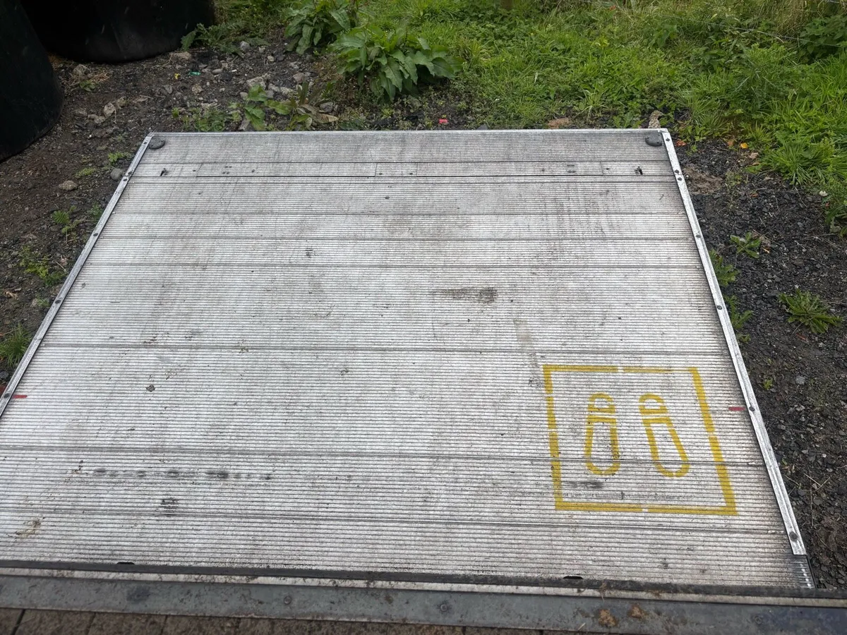 Curtain sider - Image 4