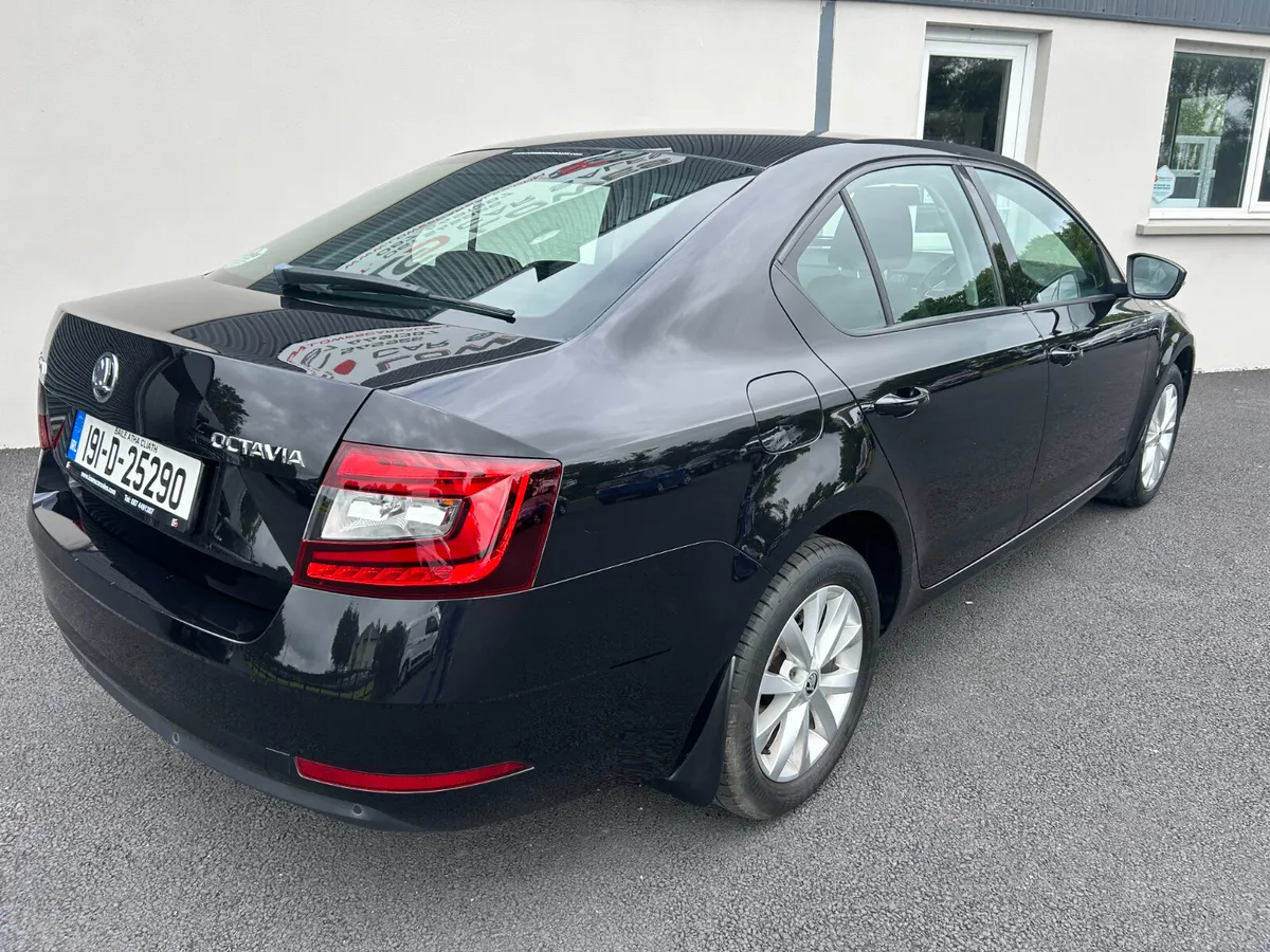 191 Skoda Octavia Ambition 1.0 TSI 115BHP - Low Km - Image 4