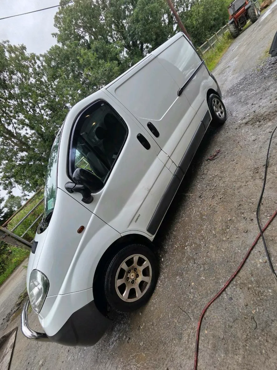 Vauxhall vivaro - Image 2