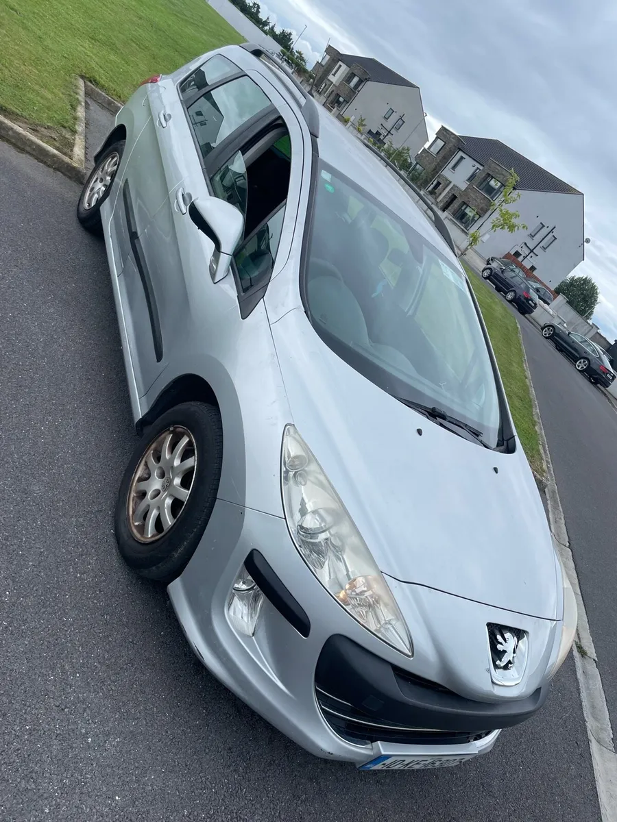 Peugeot 308 - Image 1