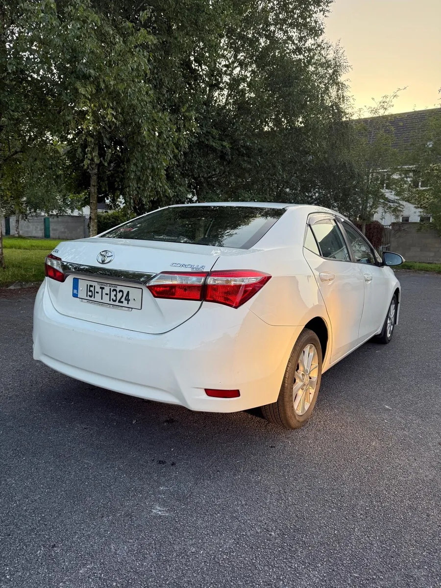 Toyota Corolla - Image 2