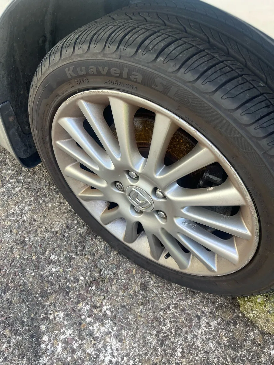 Honda accord breaking - Image 2