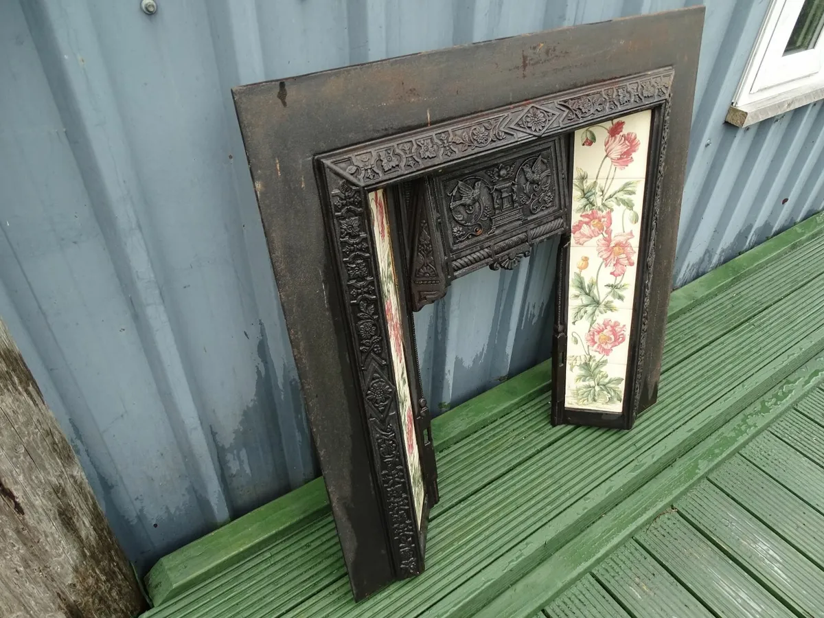Fire Surround (Cast Iron). - Image 1