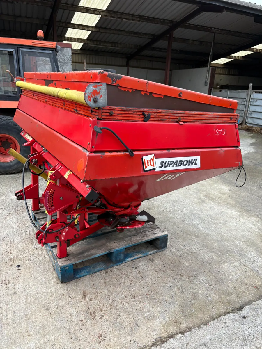 Lely  Fertiser spreader - Image 4