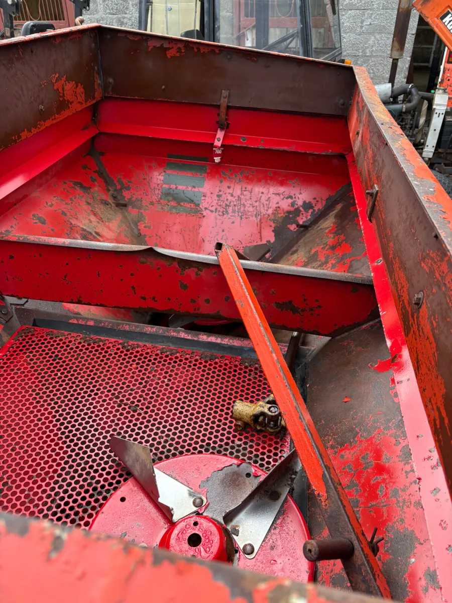 Lely  Fertiser spreader - Image 2